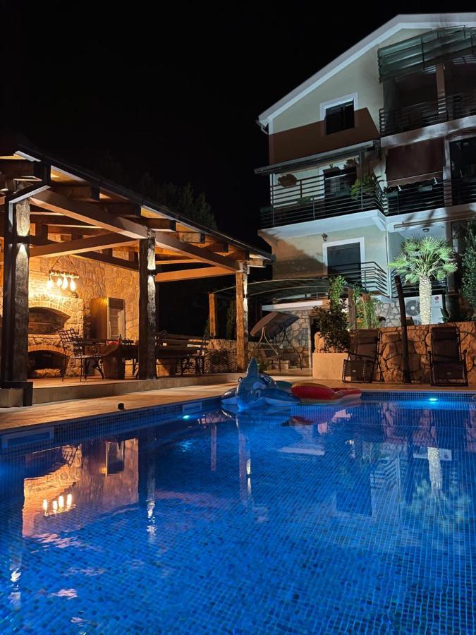 Apartman Sara บาร์ ภายนอก รูปภาพ