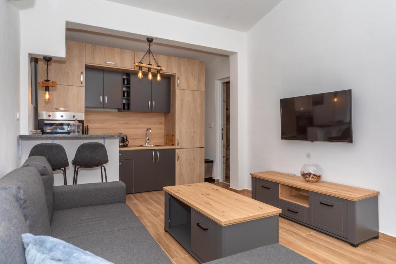Apartman Sara บาร์ ภายนอก รูปภาพ