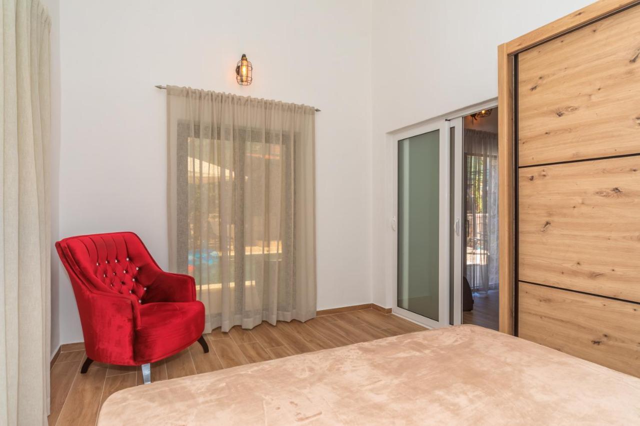 Apartman Sara บาร์ ภายนอก รูปภาพ