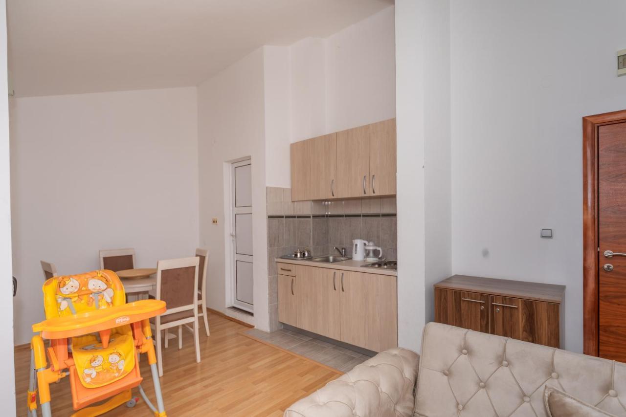 Apartman Sara บาร์ ภายนอก รูปภาพ