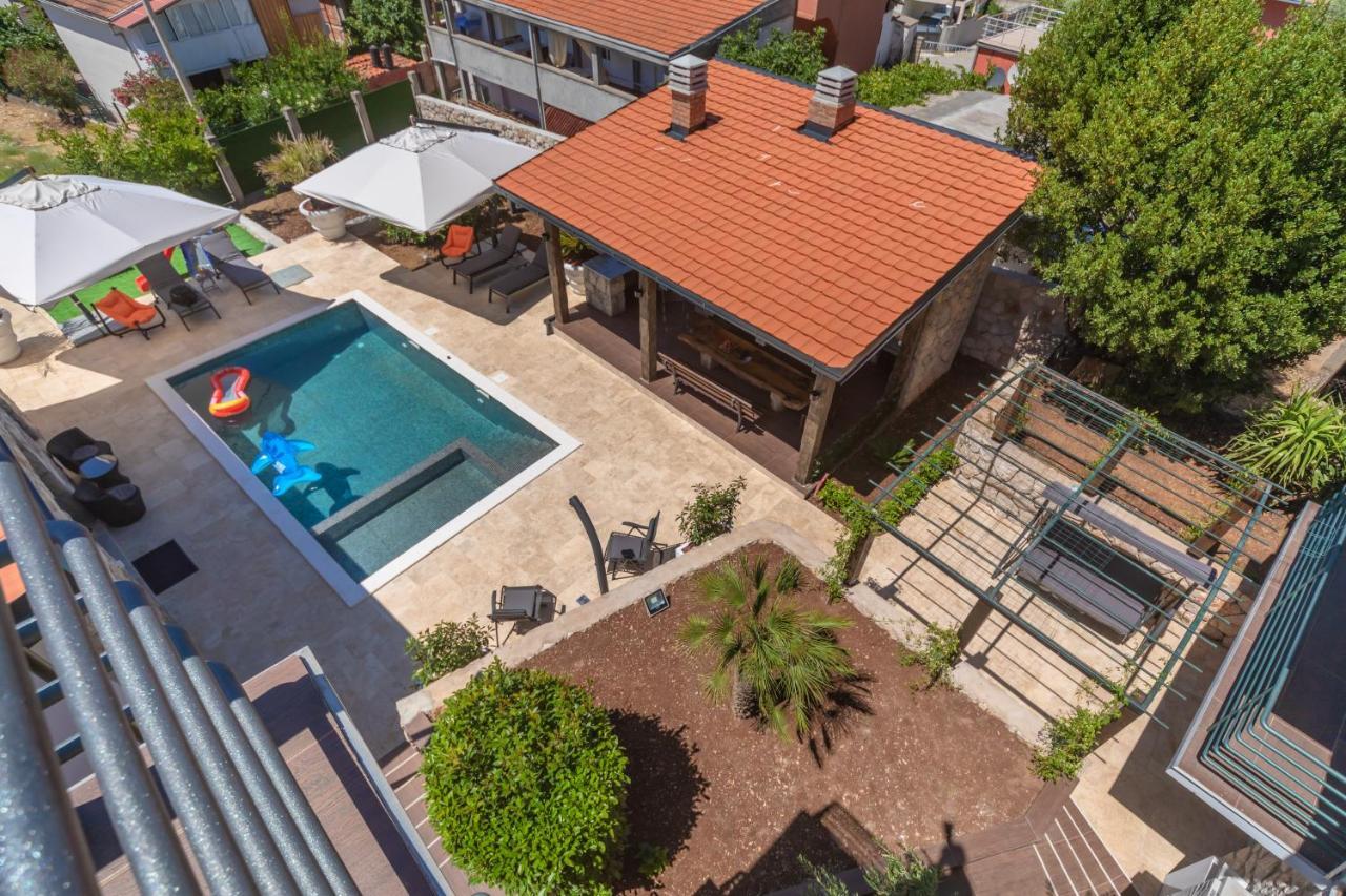 Apartman Sara บาร์ ภายนอก รูปภาพ