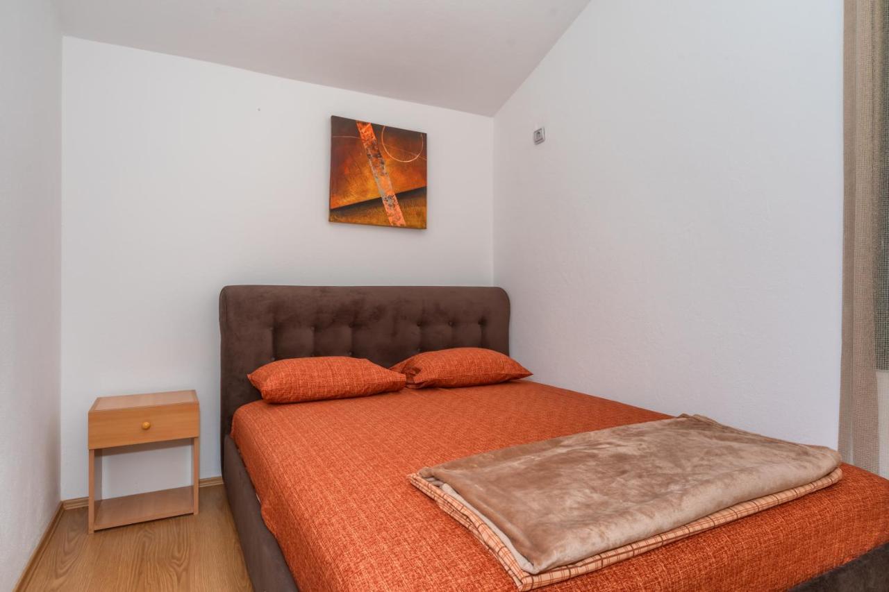 Apartman Sara บาร์ ภายนอก รูปภาพ