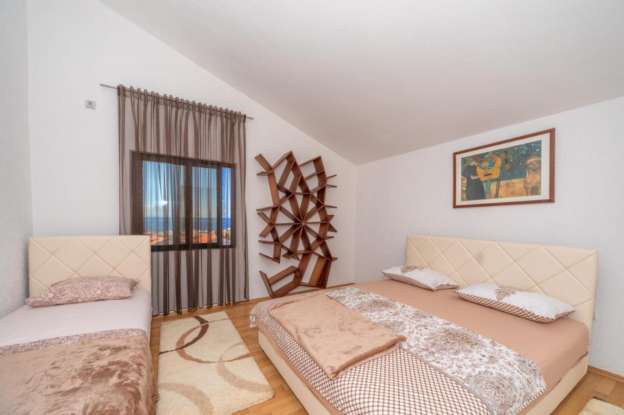 Apartman Sara บาร์ ภายนอก รูปภาพ