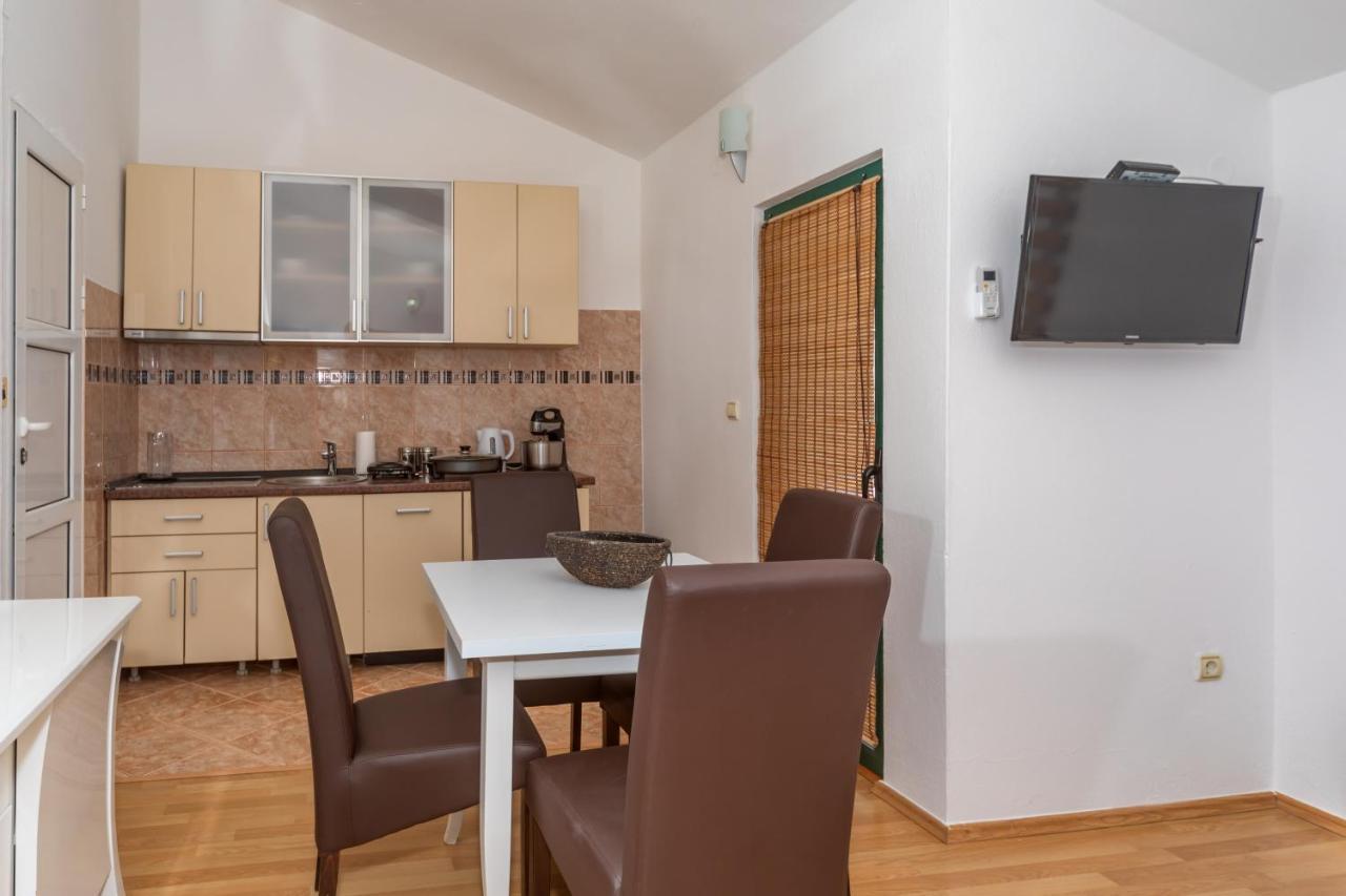 Apartman Sara บาร์ ภายนอก รูปภาพ